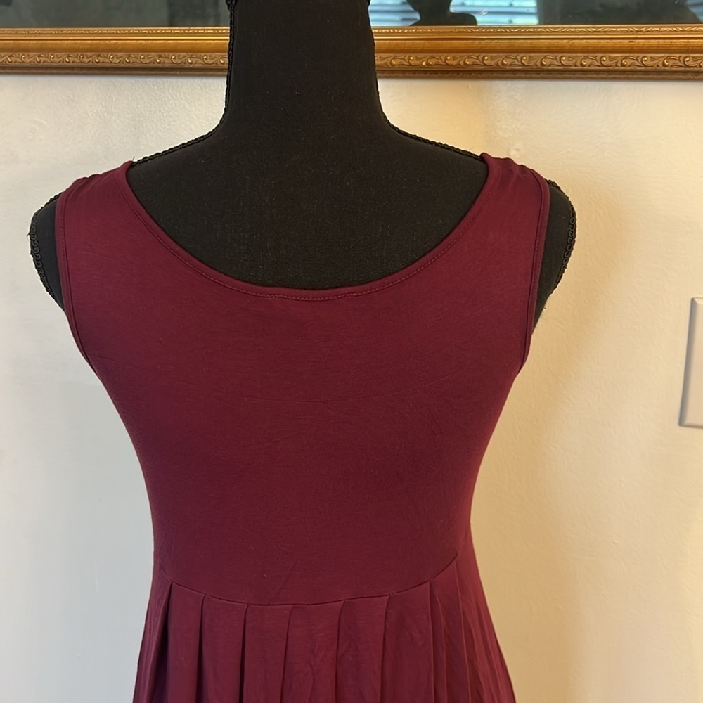 Calvin Klein Sleeveless Pleated Midi Dress with Pockets, Sz. 6. - Picture 6 of 10